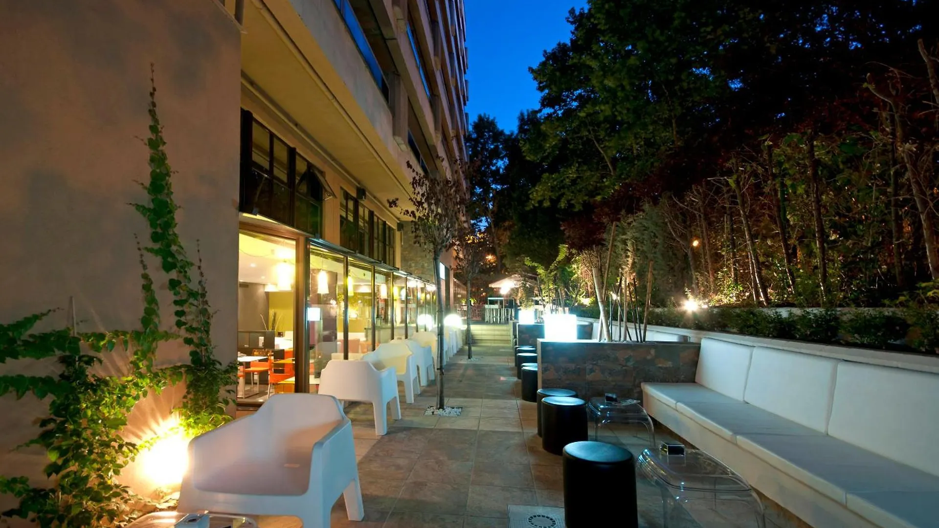 Senator Barajas Hotel Madrid