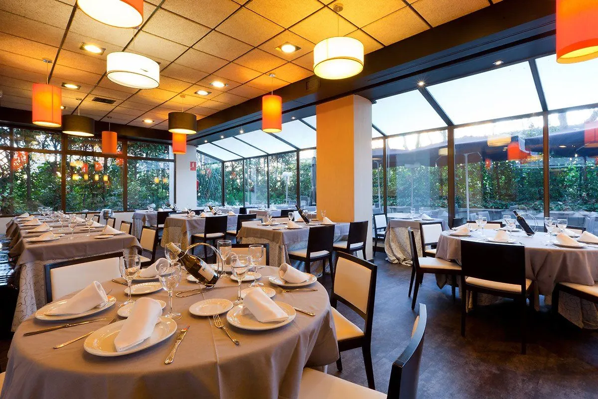 Senator Barajas Hotel Madrid 4*,